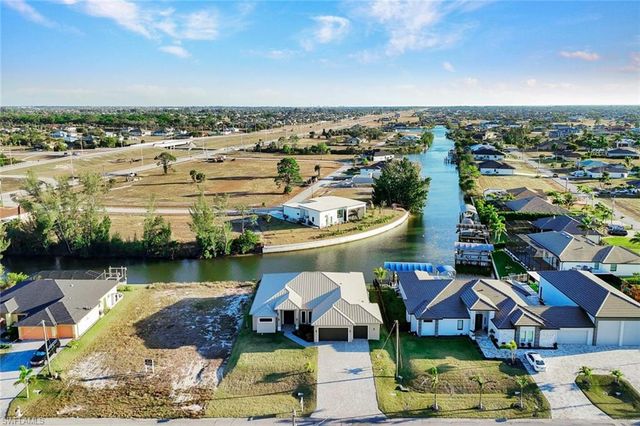 3220 NW 21st ST, Cape Coral, FL 33993