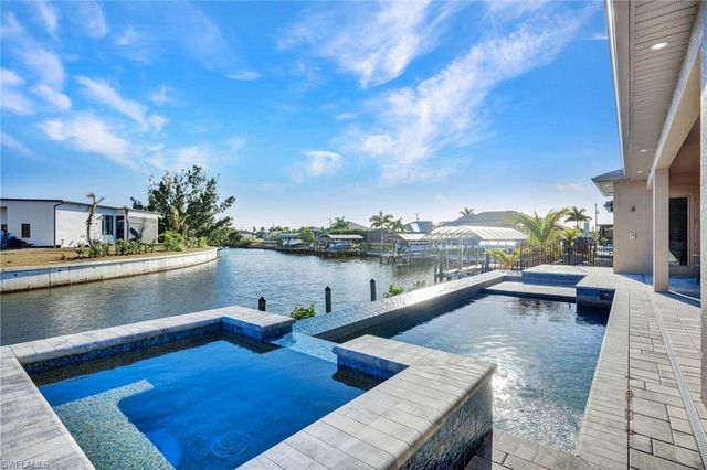 3220 NW 21st ST, Cape Coral, FL 33993