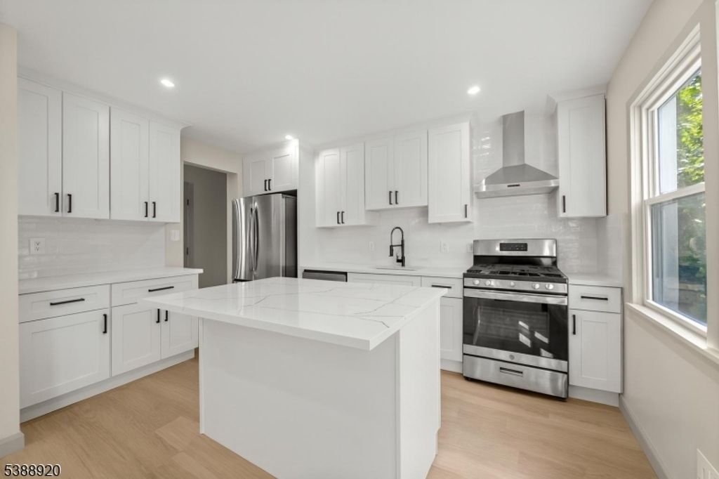 1120 Morris St, Roselle Boro, NJ 07203
