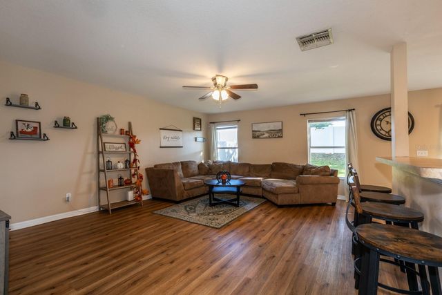 2228 MARTINS RUN, Tavares, FL 32778