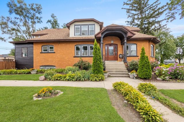 1901 S 3rd Avenue, Maywood, IL 60153