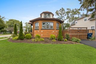 1901 S 3rd Avenue, Maywood, IL 60153