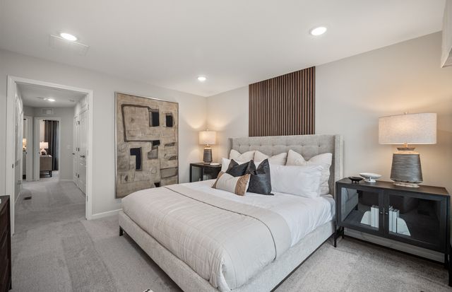 268 Warren Lane 12354, Schaumburg, IL 60193