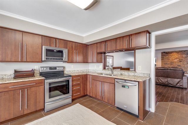 15151 Berry Trail K1211, Dallas, TX 75248