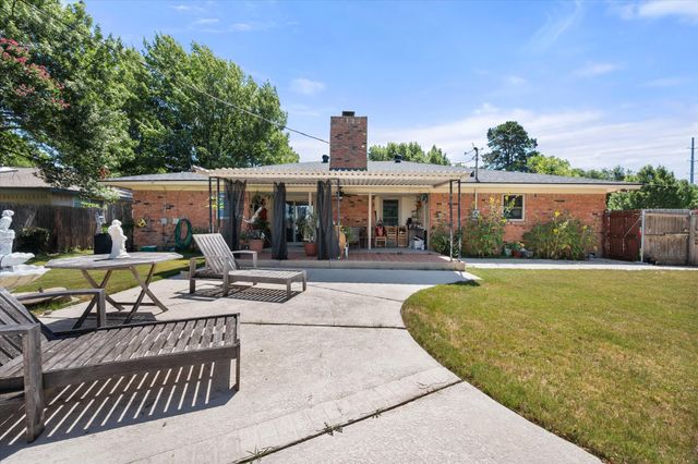 2004 Ford Street, Arlington, TX 76013