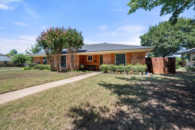 2004 Ford Street, Arlington, TX 76013