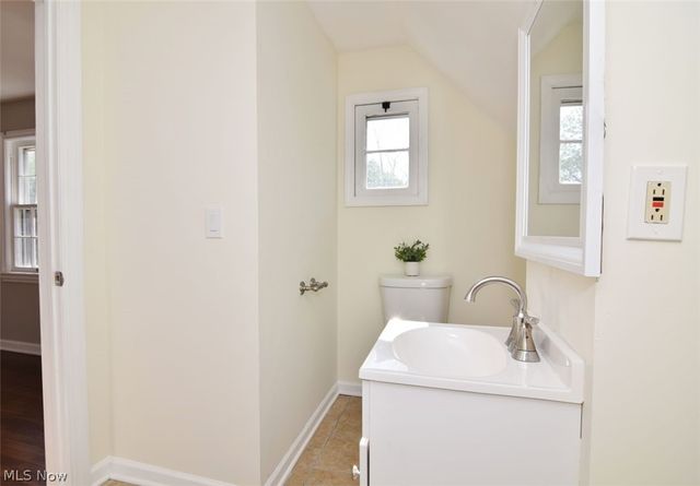 2423 Eaton Road, University Heights, OH 44118