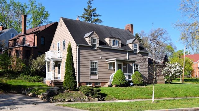 2423 Eaton Road, University Heights, OH 44118
