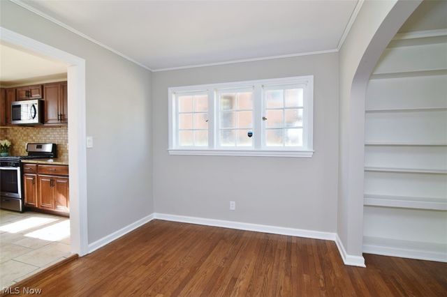 2423 Eaton Road, University Heights, OH 44118