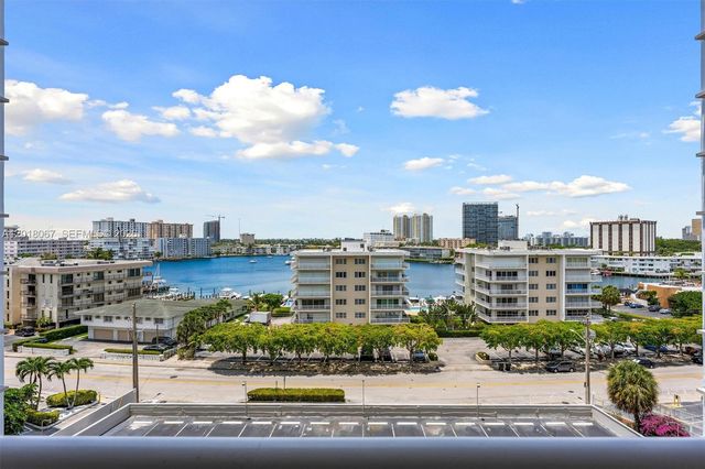 121 Golden Isles Dr 707, Hallandale Beach, FL 33009