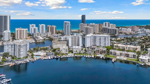 121 Golden Isles Dr 707, Hallandale Beach, FL 33009