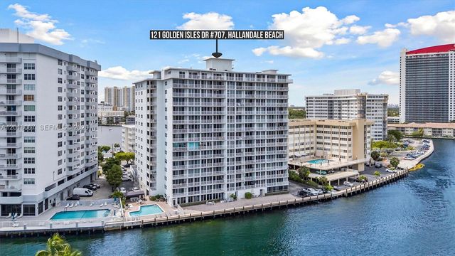 121 Golden Isles Dr 707, Hallandale Beach, FL 33009