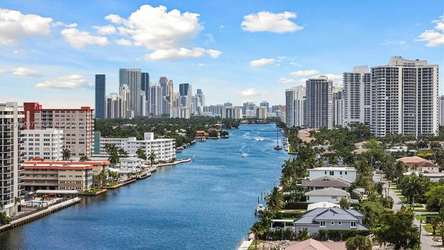 121 Golden Isles Dr 707, Hallandale Beach, FL 33009