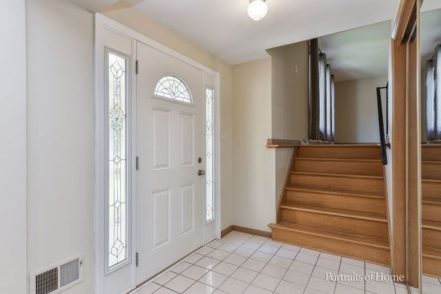 8S122 Washington Street, Darien, IL 60561