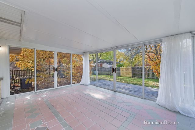 8S122 Washington Street, Darien, IL 60561