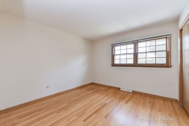 8S122 Washington Street, Darien, IL 60561