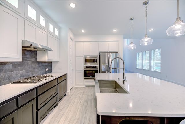 12417 Iveson Drive, Fort Worth, TX 76052