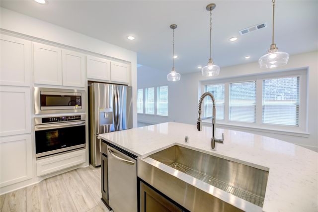 12417 Iveson Drive, Fort Worth, TX 76052