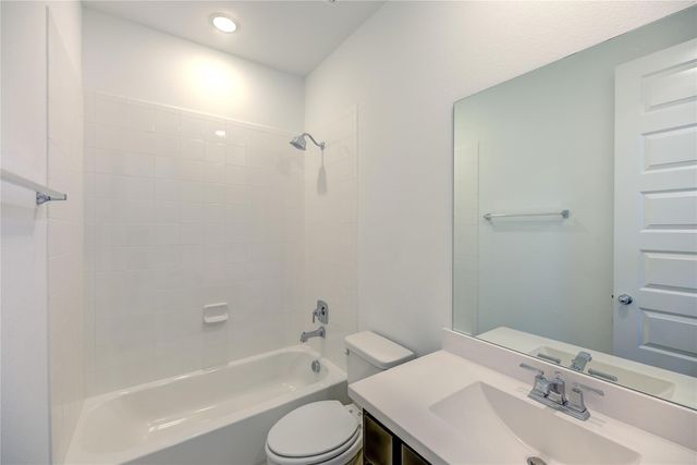 12417 Iveson Drive, Fort Worth, TX 76052