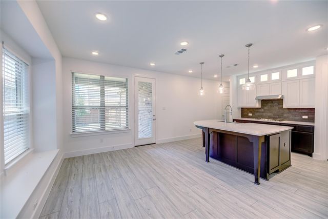 12417 Iveson Drive, Fort Worth, TX 76052