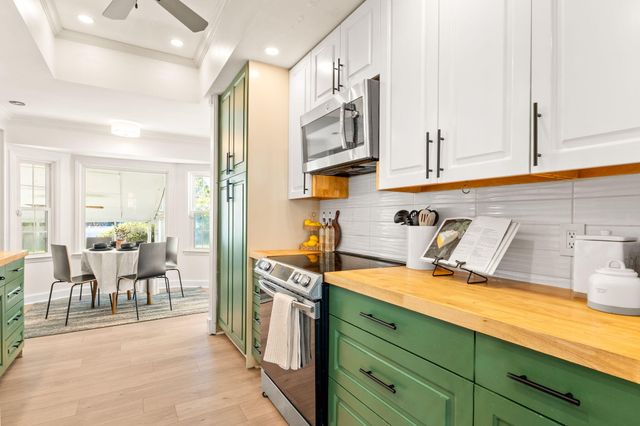 8190 Greenridge Road, North Charleston, SC 29406