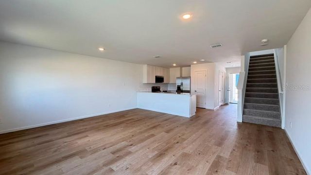943 PHOENIX STREET, Davenport, FL 33837