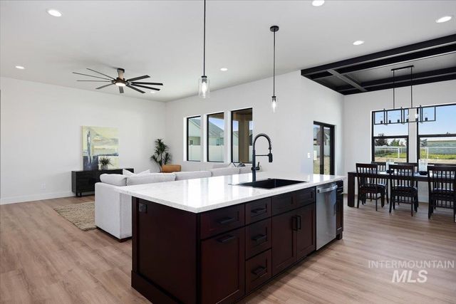 3068 Moonrise Road, Twin Falls, ID 83301