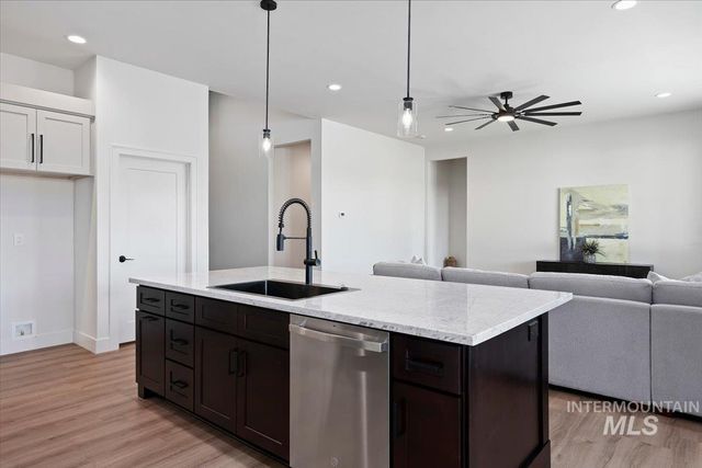 3068 Moonrise Road, Twin Falls, ID 83301
