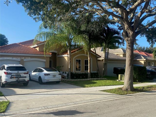 14046 S Cypress Cove Cir, Davie, FL 33325