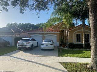 14046 S Cypress Cove Cir, Davie, FL 33325