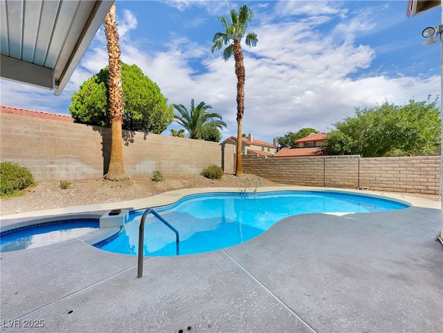 4727 Siegfried Street, Las Vegas, NV 89147