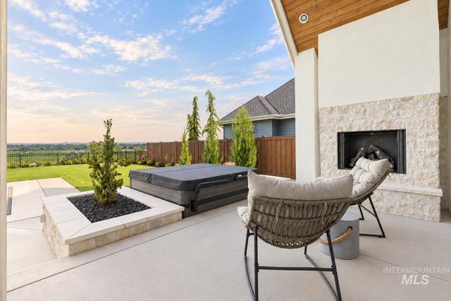 4988 W Oakford Dr, Meridian, ID 83646