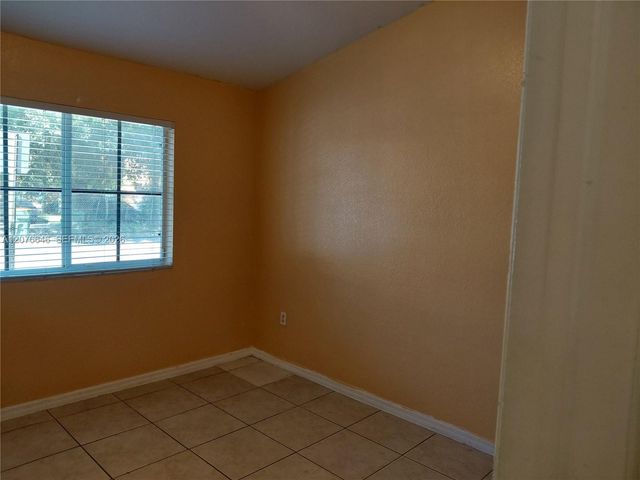 83 NE 13th Avenue 15, Homestead, FL 33033