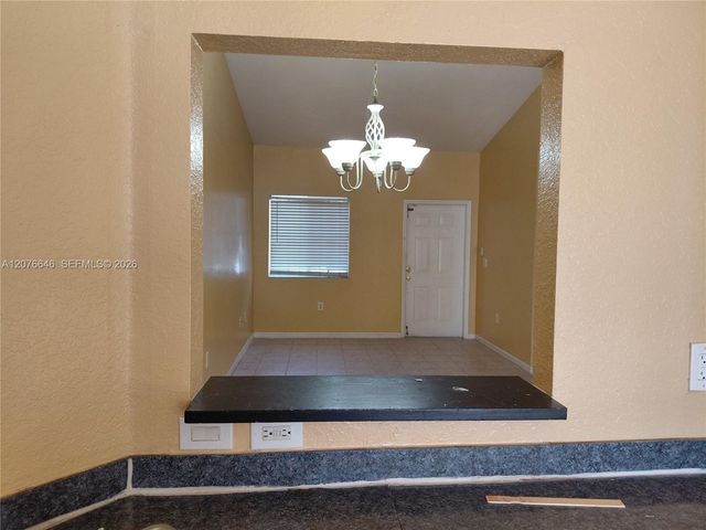 83 NE 13th Avenue 15, Homestead, FL 33033