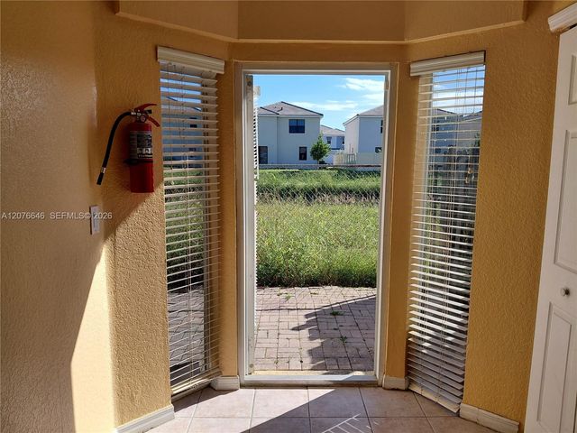 83 NE 13th Avenue 15, Homestead, FL 33033