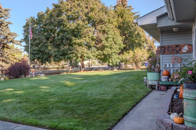 2319 S Sunrise Rd, Spokane Valley, WA 99206