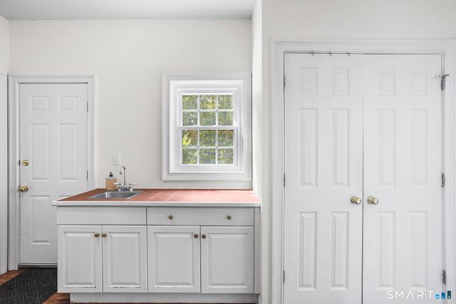 275 Talcott Notch Road, Farmington, CT 06032