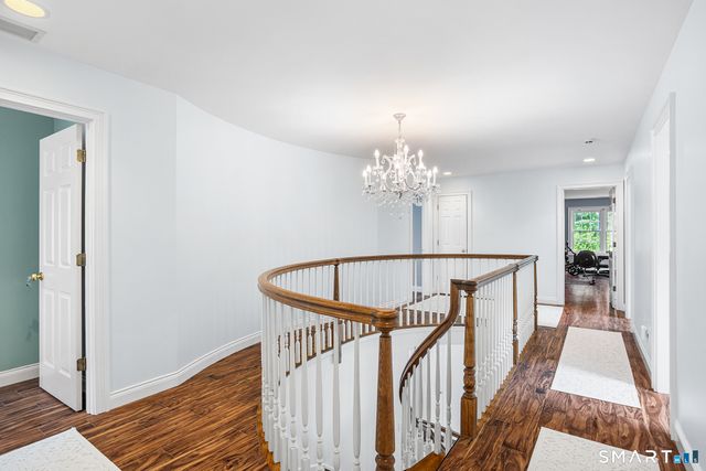 275 Talcott Notch Road, Farmington, CT 06032