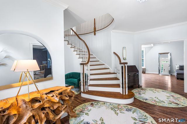 275 Talcott Notch Road, Farmington, CT 06032