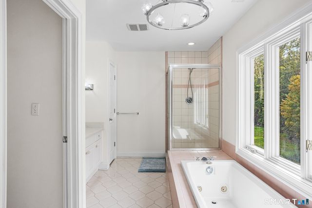 275 Talcott Notch Road, Farmington, CT 06032