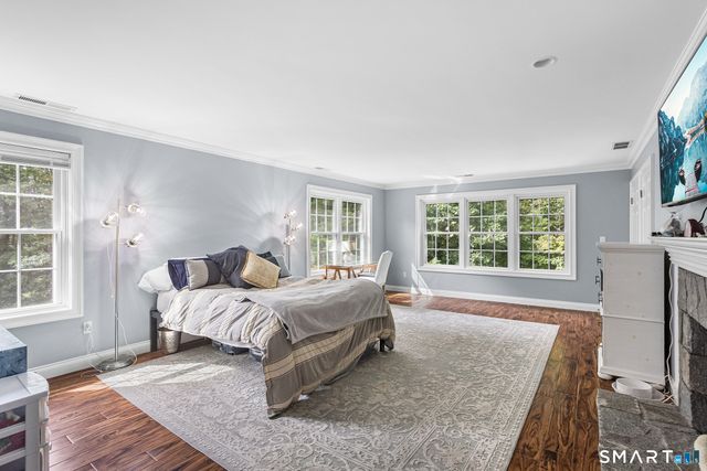 275 Talcott Notch Road, Farmington, CT 06032