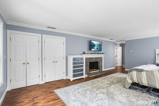 275 Talcott Notch Road, Farmington, CT 06032