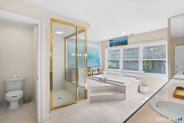 275 Talcott Notch Road, Farmington, CT 06032