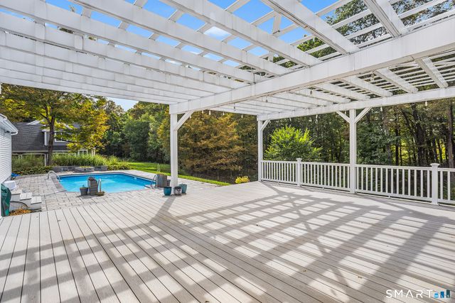 275 Talcott Notch Road, Farmington, CT 06032