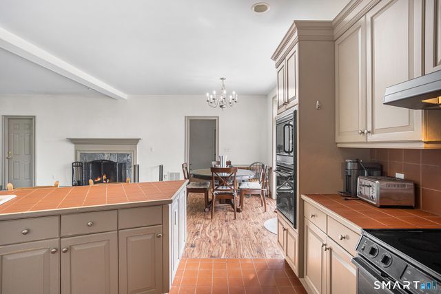 275 Talcott Notch Road, Farmington, CT 06032