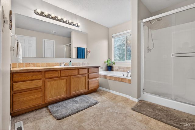 5414 Barkley Wy, Caldwell, ID 83607