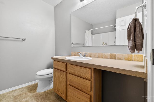 5414 Barkley Wy, Caldwell, ID 83607