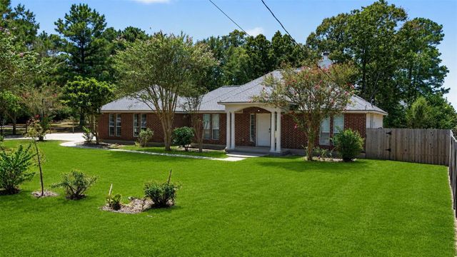 10546 Fawn Mist Drive, Conroe, TX 77303