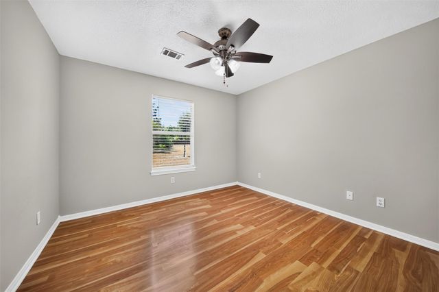 10546 Fawn Mist Drive, Conroe, TX 77303