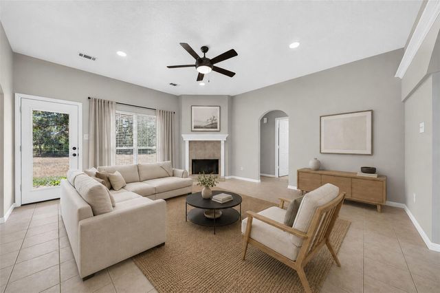 10546 Fawn Mist Drive, Conroe, TX 77303